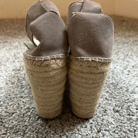 Soludos Tan Espadrille Wedge Sandals - Picture 2 of 8